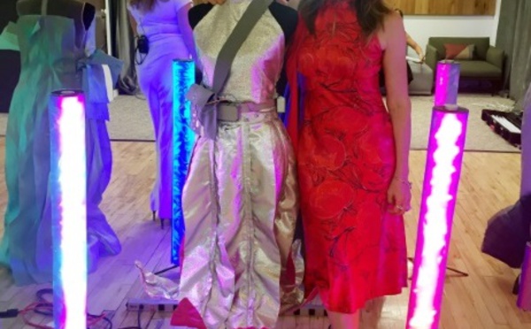 Les robes connectées, pour rapprocher les femmes de la technologie