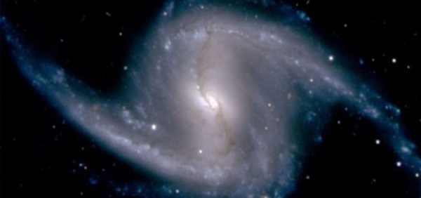 A quelle vitesse l'univers s'étend-il ?