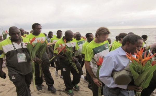 Recueillement et émotion pour la Zambie en souvenir du crash de 1993