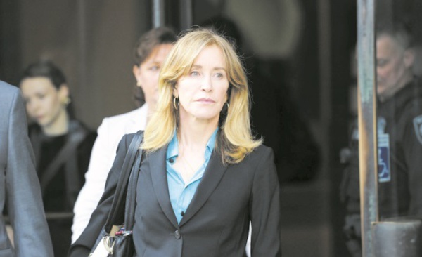 Felicity Huffman en prison pour un scandale de pots-de-vin