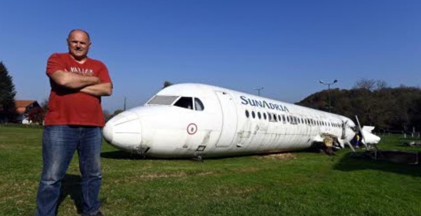 Insolite : Un Fokker-100 transformé en attraction touristique