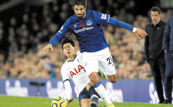 Leicester remonte sur le podium de la Premier League