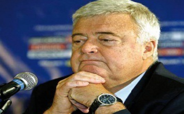 Visé par des accusations de corruption : Ricardo Teixeira jette l’éponge