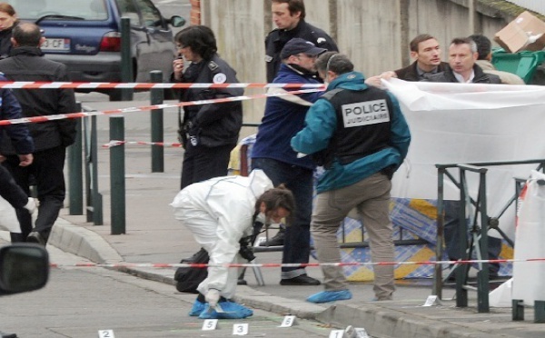Le mystère de l’homme à scooter se poursuit : Fusillade devant une école confessionnelle à Toulouse