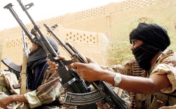 Coup d’Etat au Mali : La rébellion touareg poursuit l’offensive, les putschistes isolés