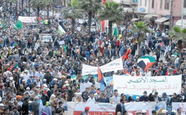 Soutien populaire à la cause palestinienne à Casablanca : Benkirane s’improvise en tribun et Ramid prié de quitter les lieux par les manifestants