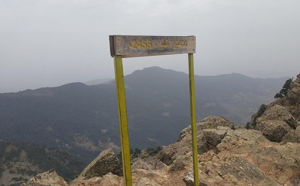 Deux alpinistes secourus après avoir perdu leur chemin en descendant du mont Tidirhine