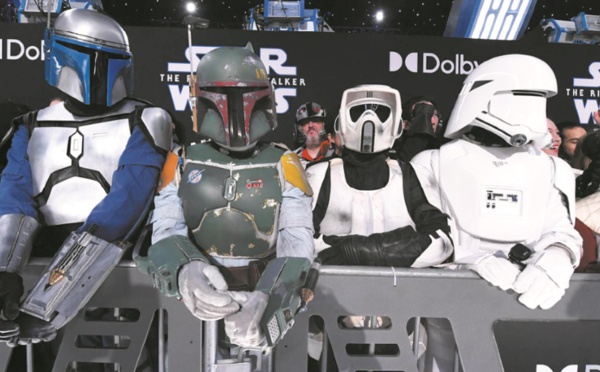 “Star Wars” électrise Hollywood pour présenter le dernier épisode de la saga