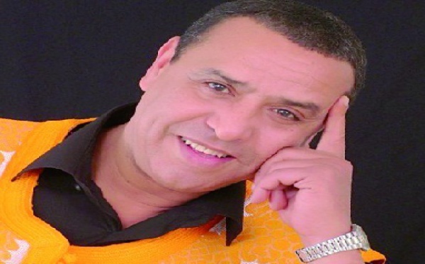 Lors d’une rencontre organisée par les amis de Dionysos  à Casablanca : Notre confrère Tayeb Houdayfa rend un hommage à l’artiste Moulay Tahar de Jil Jilala