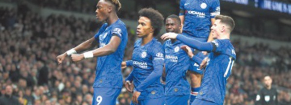 Premier League : Chelsea s’offre les Spurs de Mourinho