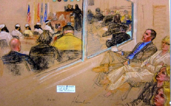 Onze ans après les attentats du 11 septembre : Cinq hommes devant la justice pour le meurtre de 2.976 personnes