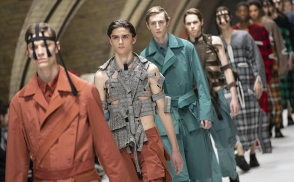 De Milan à Paris, la mode envoie son message anti-Brexit