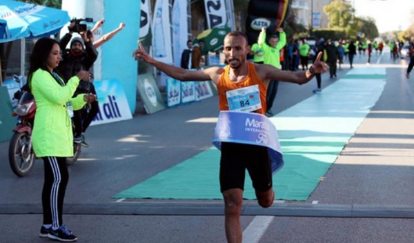 Jawad Kallouz bat le record du marathon international de Fès