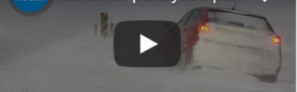 L'Islande paralysée par la neige