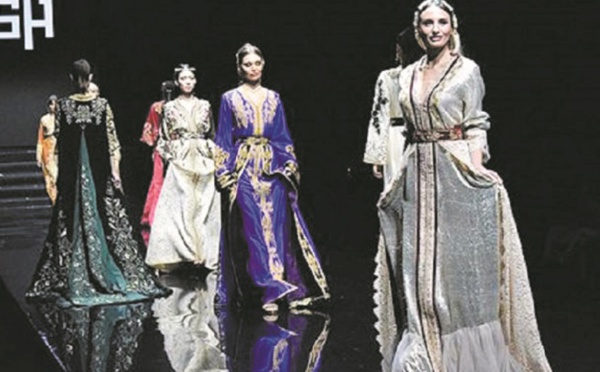 Le caftan marocain brille de mille feux à Paris