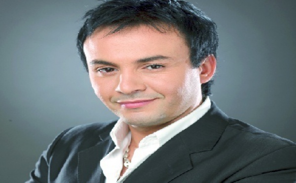 Entretien avec le chanteur Hatim Idar : “S’adapter à l’ère moderne tout en gardant une certaine identité et des valeurs”