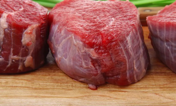 Une étude controversée sur la viande suscite une dispute entre une université texane et Harvard