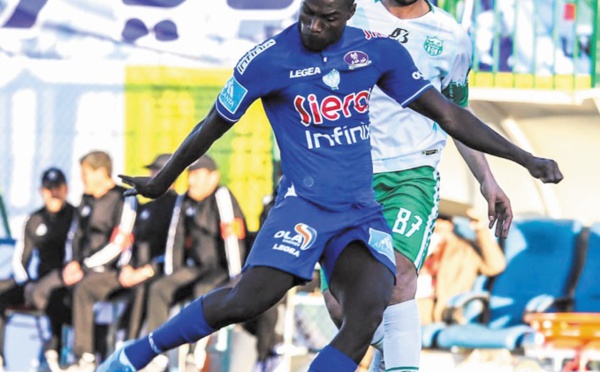 Le Raja remue le couteau dans la plaie du RBM