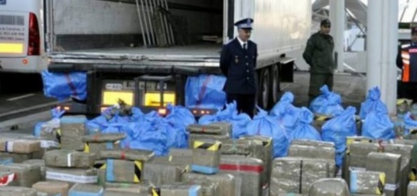 Un chauffeur de camion arrêté à Agadir en possession de 589 kg de chira