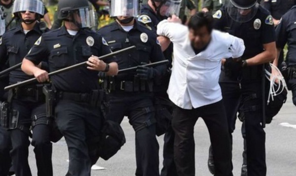 Les policiers blancs utilisent plus leur arme que les noirs aux USA