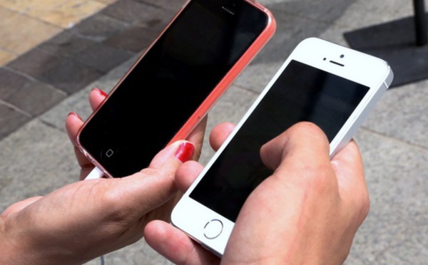 Internautes et abonnés de la téléphonie mobile en hausse