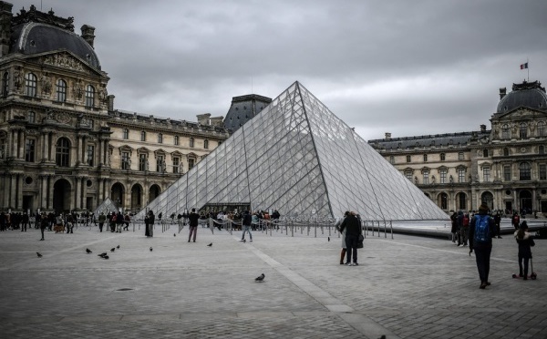 Le Louvre et Versailles ferment leurs portes