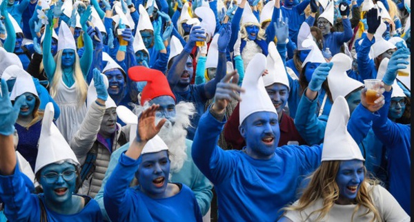Insolite : Rassemblement de "Schtroumpfs"