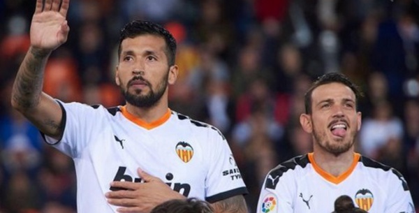 35% des effectifs testés positifs au Valence CF