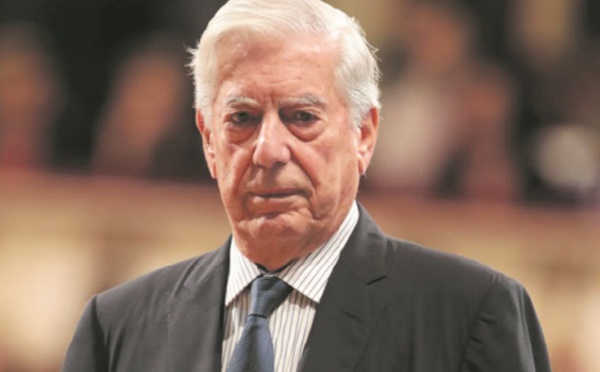 Le Nobel de littérature Vargas Llosa, irresponsable selon Pékin