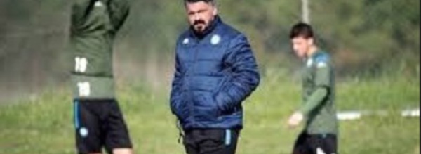 Naples diffère le retour à l'entraînement