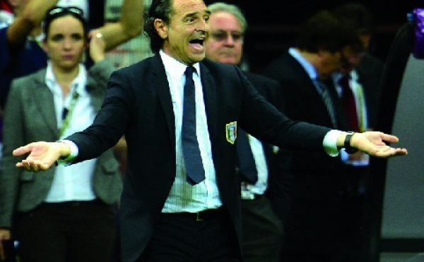 Prandelli encense Balotelli et Cassano