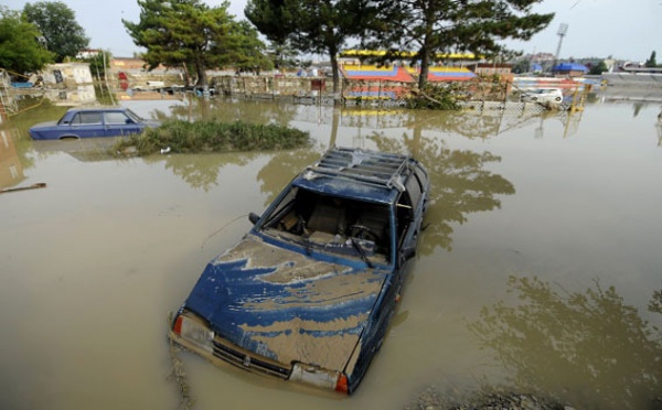 Pluies diluviennes en Russie: Les intempéries au Caucase font plus de 150 victimes