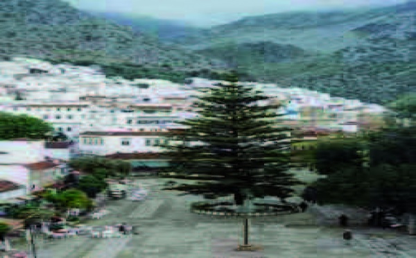 Festival national de la poésie marocaine moderne: L’expérience créative de Mohamed Mimouni célébrée à Chefchaouen