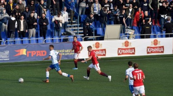 Le foot bélarusse gagne le monde mais les stades se vident