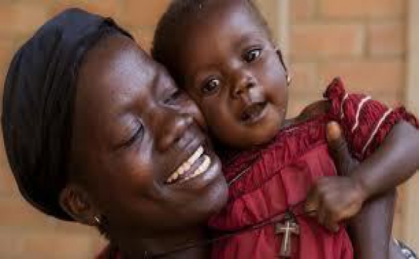 Sida: l'Afrique du Sud proche d'éradiquer la transmission mère-enfant