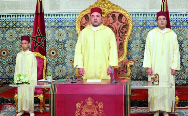 S.M le Roi Mohammed VI dans le discours à la Nation à l'occasion de la Fête du Trône  “Nous devons ouvrir l'espace au renouvellement des élites et à la participation massive des femmes et des jeunes”