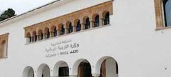 Reprise des cours en septembre, examens du bac en juillet et aucune décision pour  l’enseignement supérieur