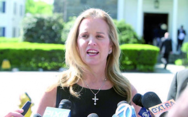 La délégation du RFK Center se réunit avec les vrais représentants des populations sahraouies Kerry Kennedy approfondit ses investigations