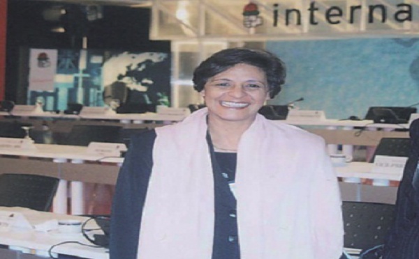 Ouafa Hajji, la nouvelle présidente de l’ISF : Portrait d’une militante de gauche élue à la tête des femmes socialistes du monde
