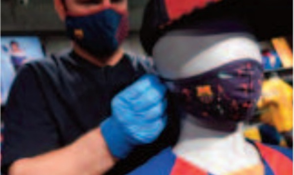 Masques, gants, huis clos