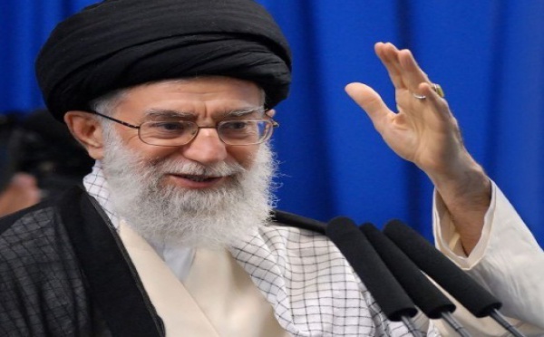 Khamenei intransigeant : L’Iran ne cèdera pas aux pressions internationales