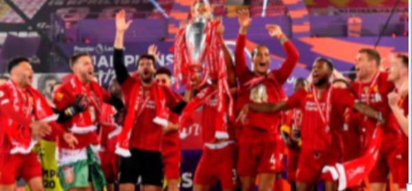 ​Feu d'artifice pour Liverpool : Pression sur Chelsea et Manchester United