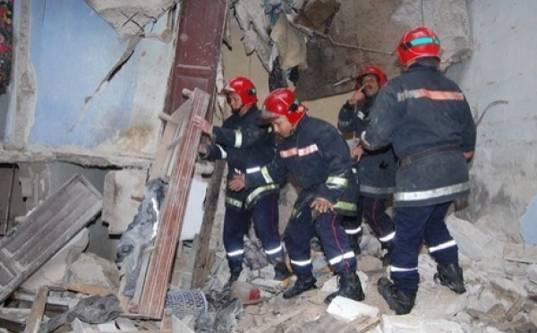 Deux morts  dans l'effondrement d'une maison à Casa