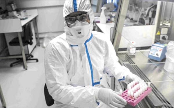 ​La hausse des cas touchés par le coronavirus perçue différemment