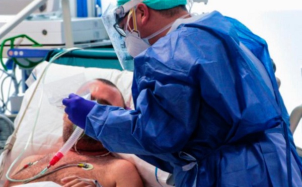 D'aucuns prônent un dépistage massif en faveur du personnel soignant