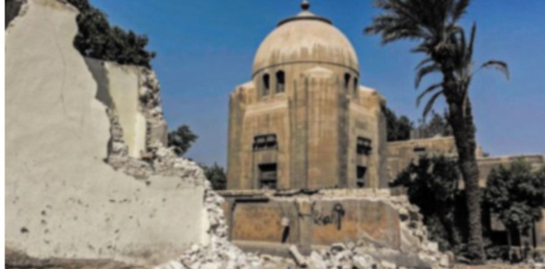 ​Au Caire, une route nommée "Paradis" éventre l'historique Cité des morts
