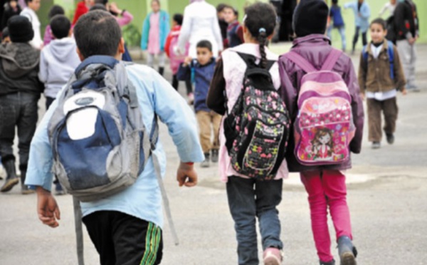 Drôle de rentrée !  Le communiqué du ministère de l'Enseignement  prend de court parents et élèves