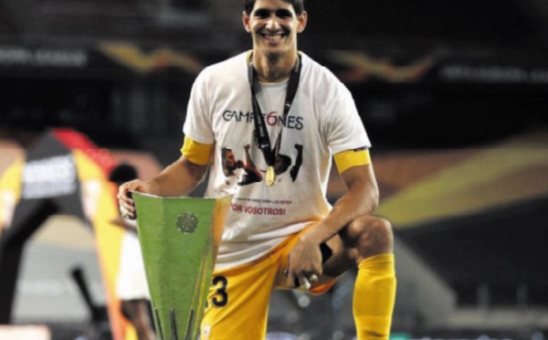 ​Yassine Bounou : De l’ombre à la lumière