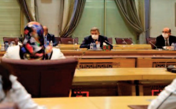 Plaidoyer en faveur de la présence féminine sur la scène politique