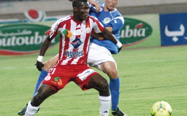 Neuvième journée de la Botola Pro Elite 1 : Le report ASFAR-RCA donne de l'appétit aux outsiders